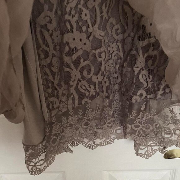 H.Trend Taupe Sheer Silk Romantic Lace-Trim Tunic Blouse - Women's M - Picture 5 of 7